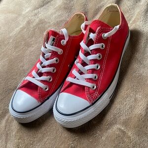 Converse Red Size women’s 8